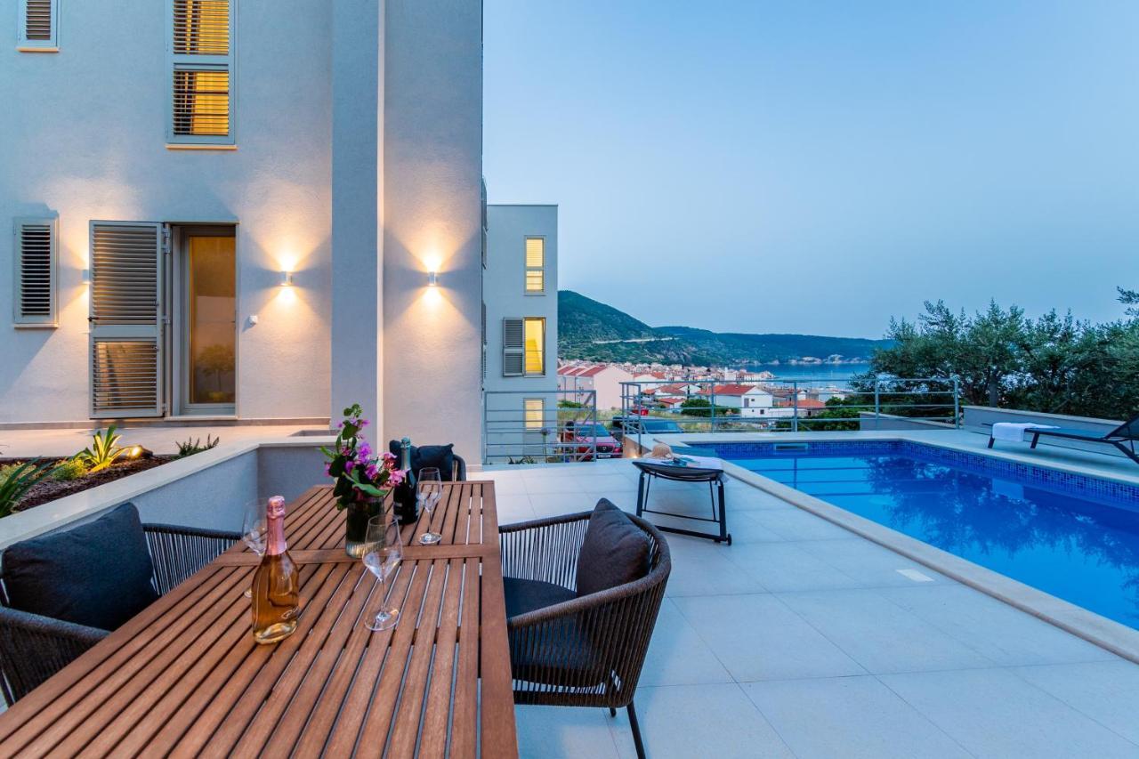 Seaside Elegance Suites Komiža Eksteriør billede