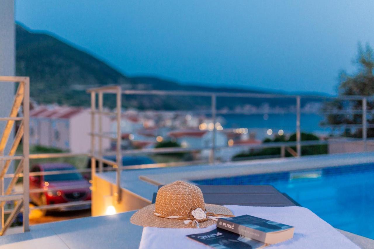 Seaside Elegance Suites Komiža Eksteriør billede